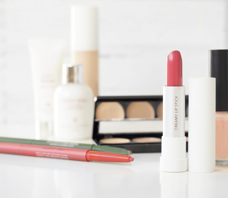 13 Ways To Never Waste Money On Makeup Again